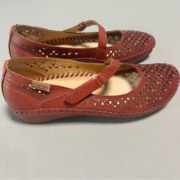 Pikolinos Leather Mary Jane Flats Size 39 8.5–9 Red Cutout Floral Comfort Shoes - Picture 5 of 15
